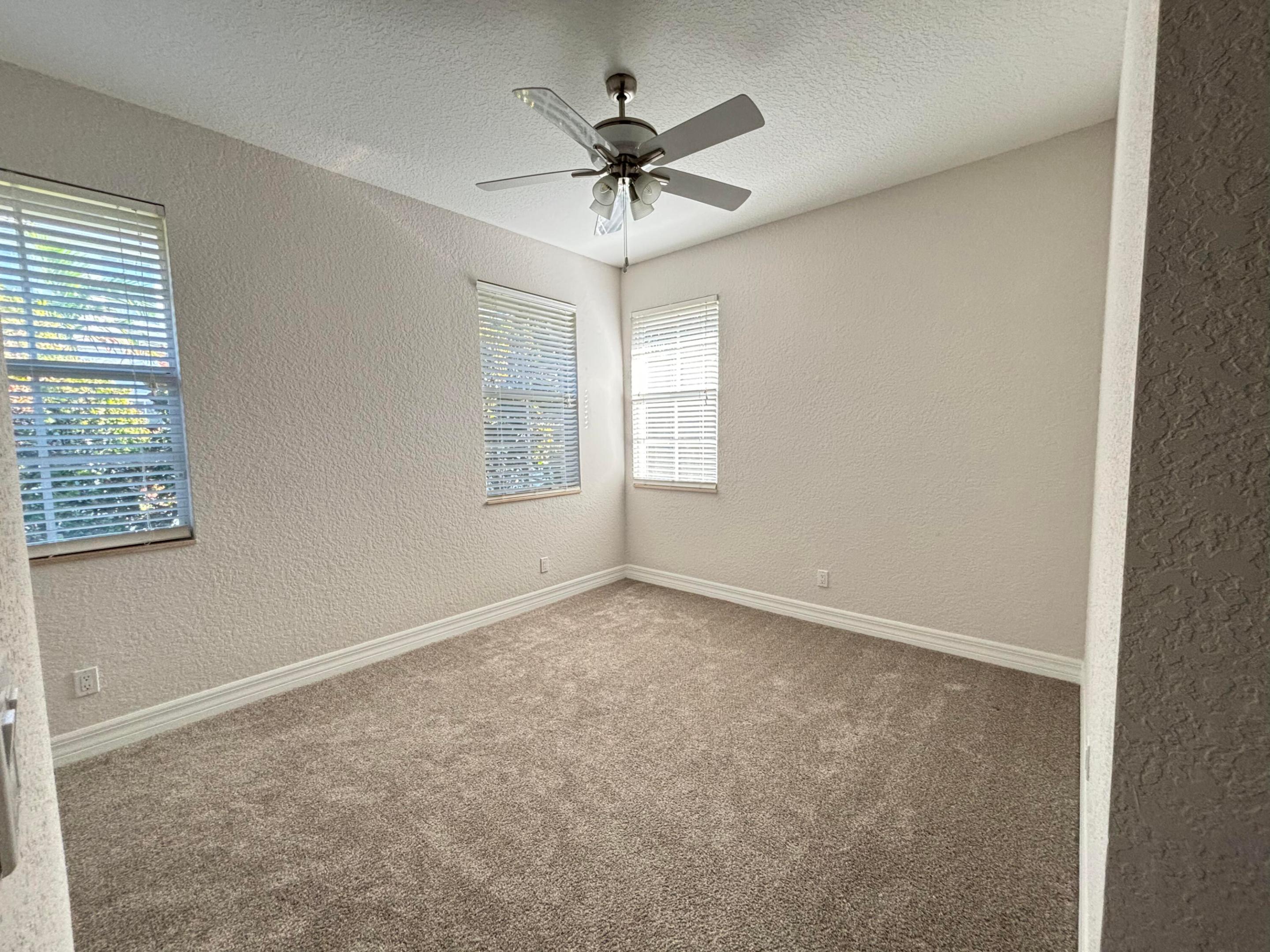 909 NW 18th Avenue