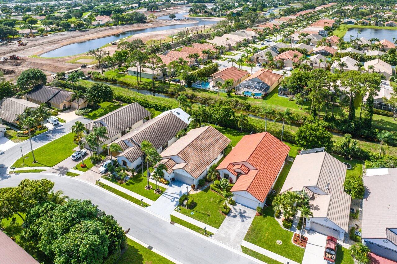 10496 Lexington Circle S