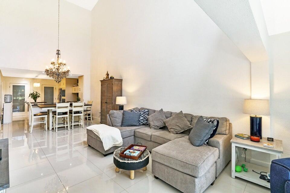 17052 Boca Club Boulevard 6