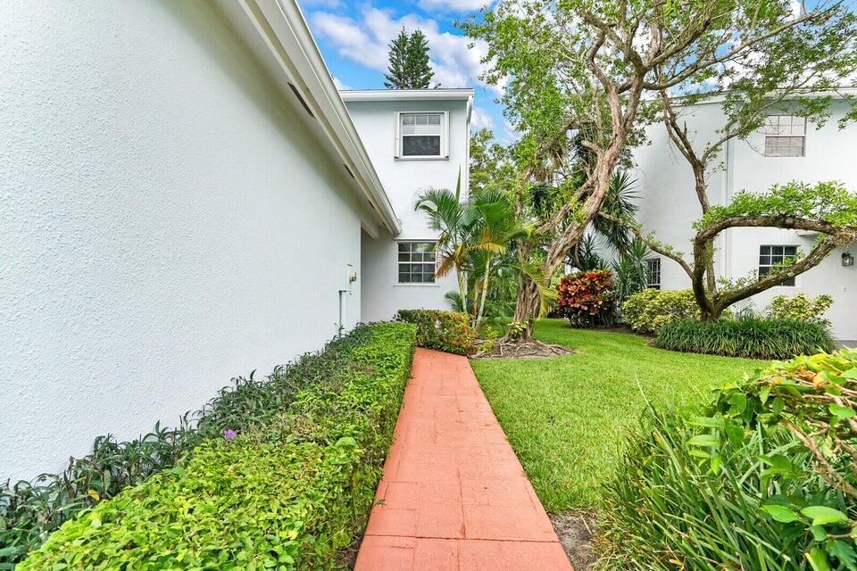 17052 Boca Club Boulevard 6