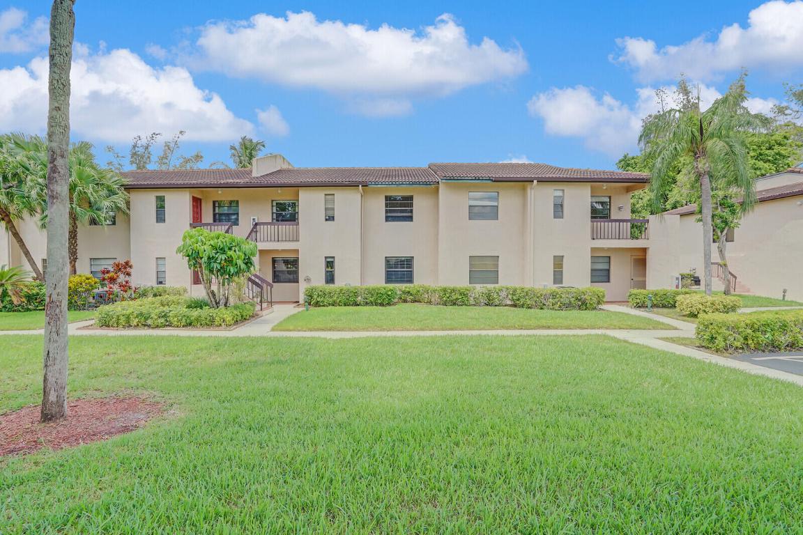 9280 Vista Del Lago 32h