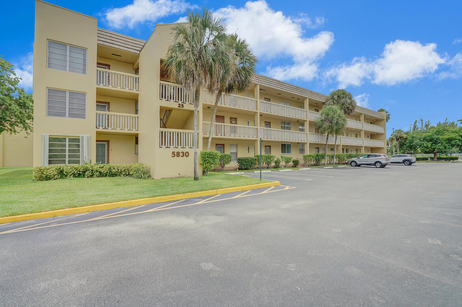 5830 NW 64th Avenue 211