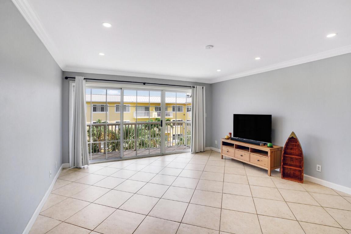 1501 E Broward Boulevard 810