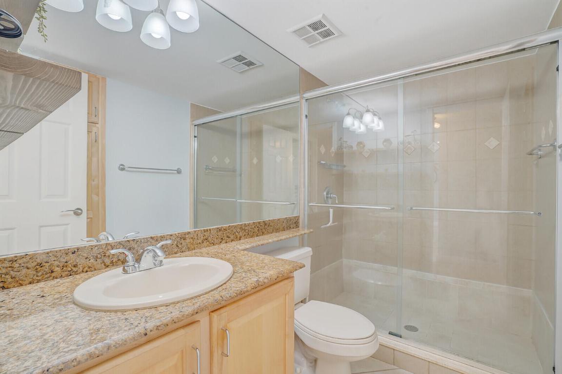 1501 E Broward Boulevard 810