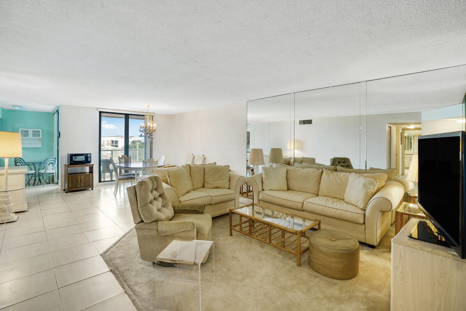 1000 S Ocean Boulevard 4 L