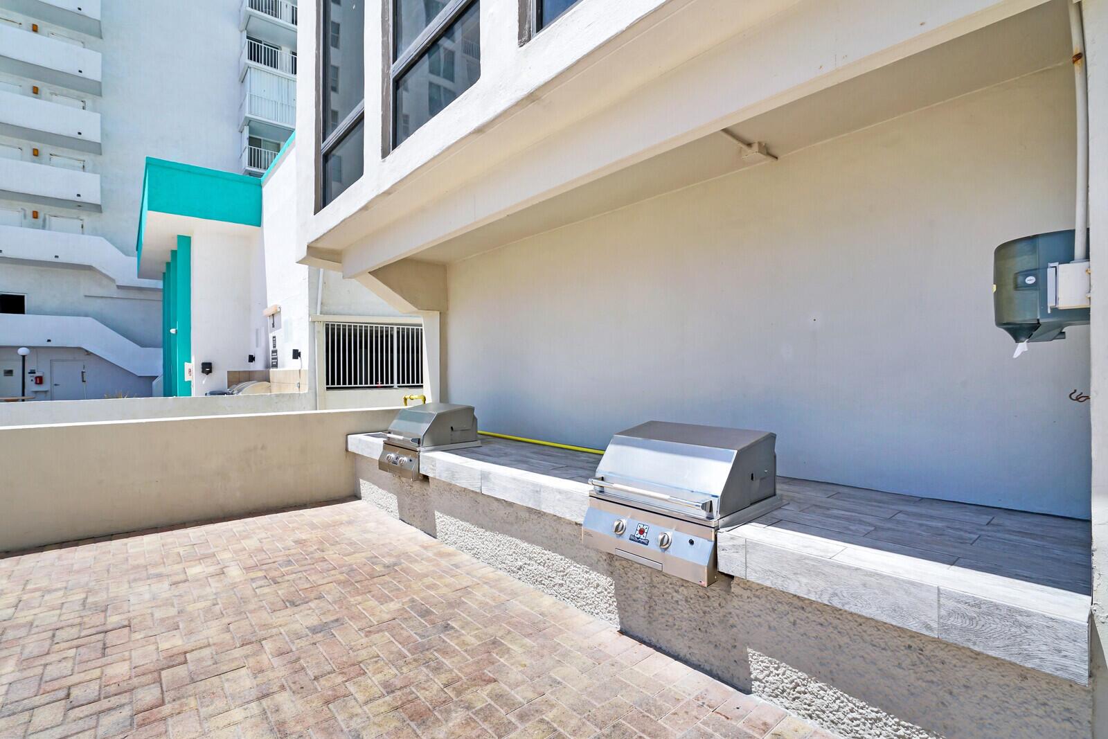 1000 S Ocean Boulevard 4 L