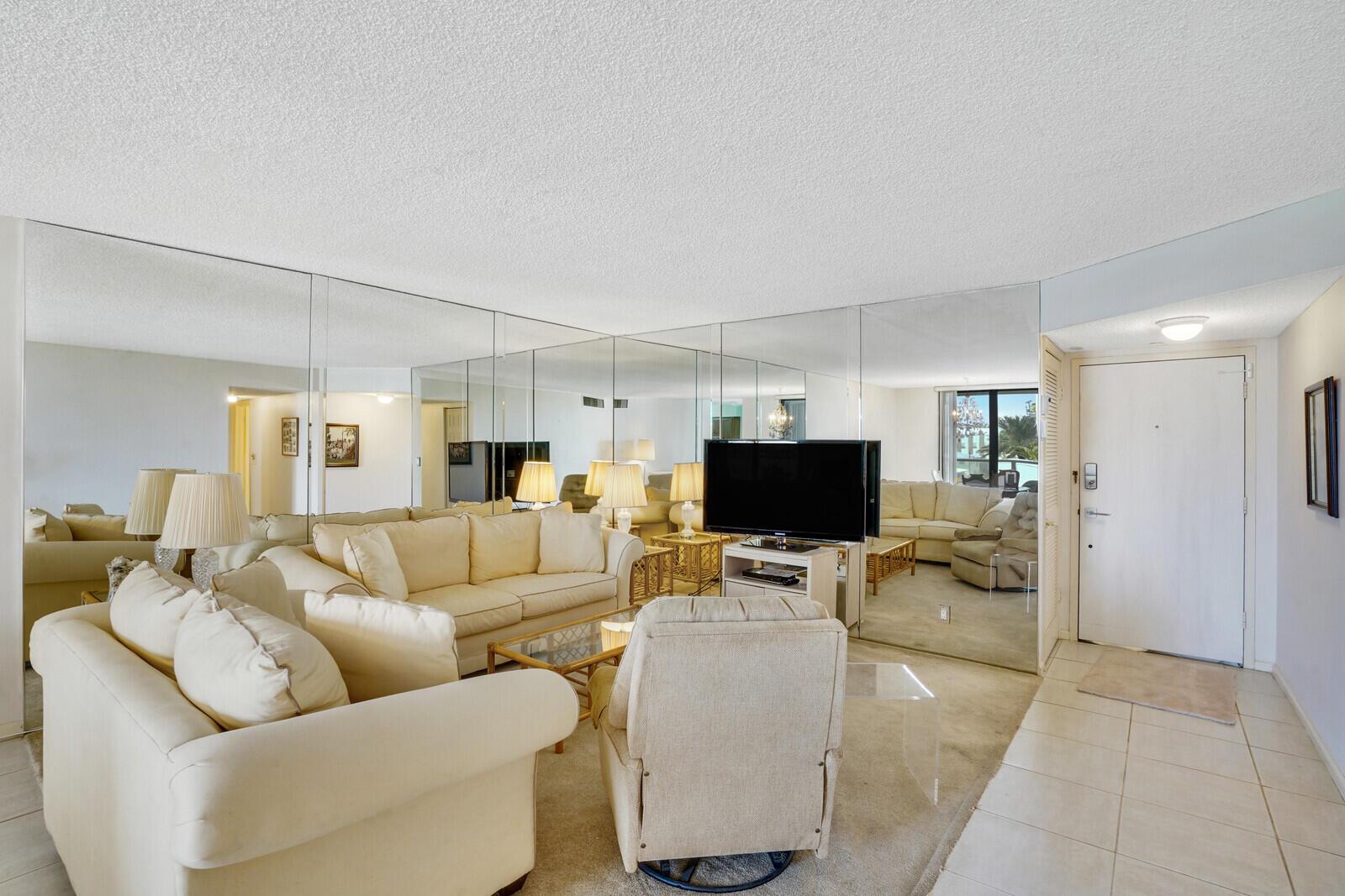 1000 S Ocean Boulevard 4 L