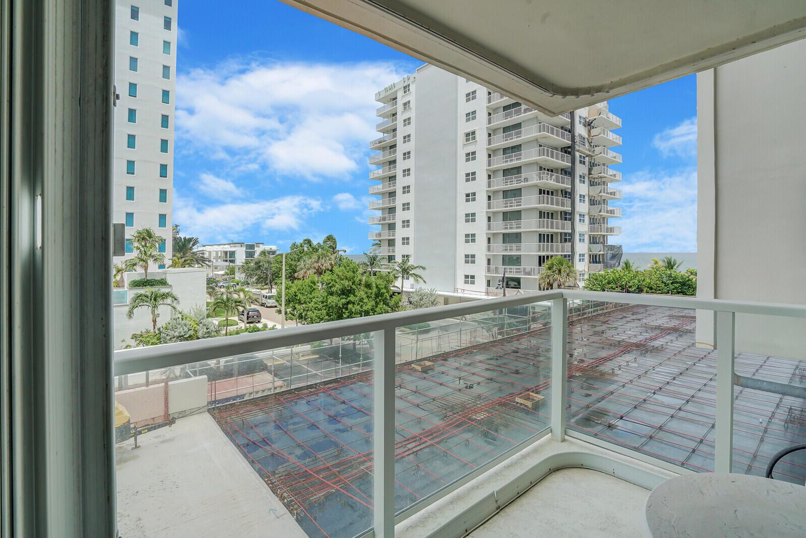 1000 S Ocean Boulevard 4 L