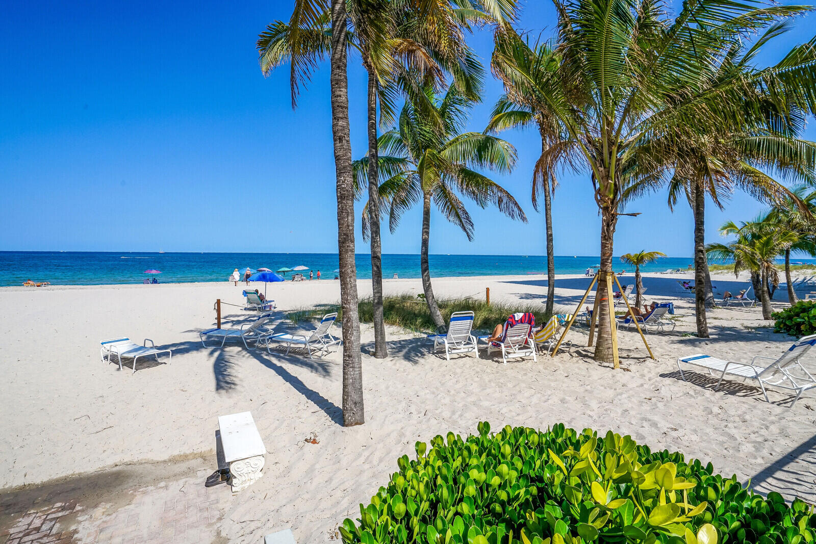 1000 S Ocean Boulevard 4 L