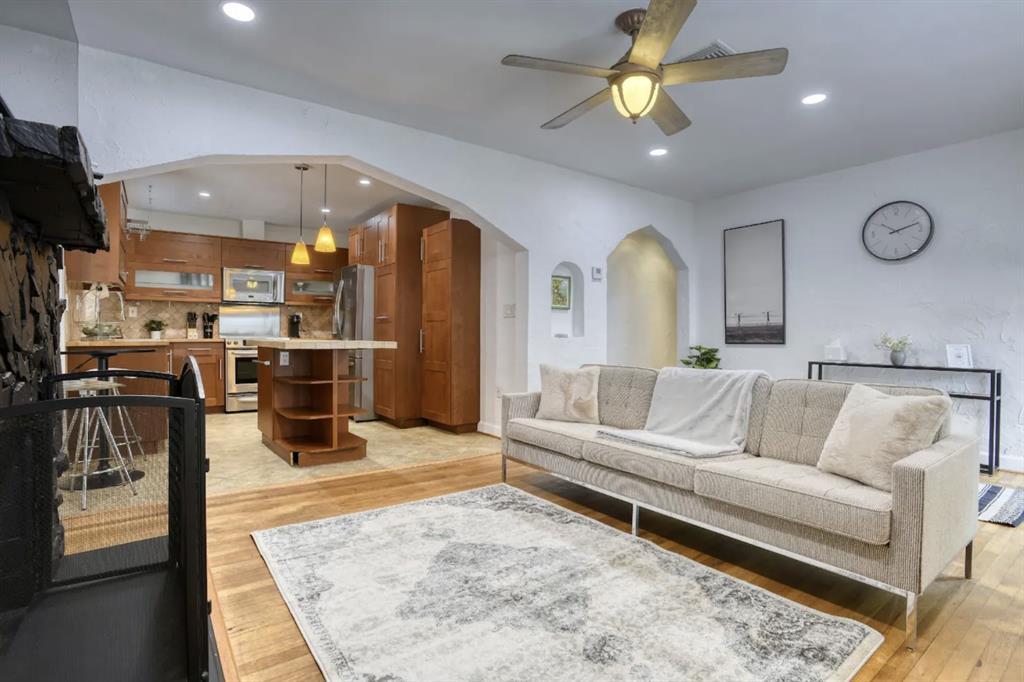 804 NE 16th Terrace 1