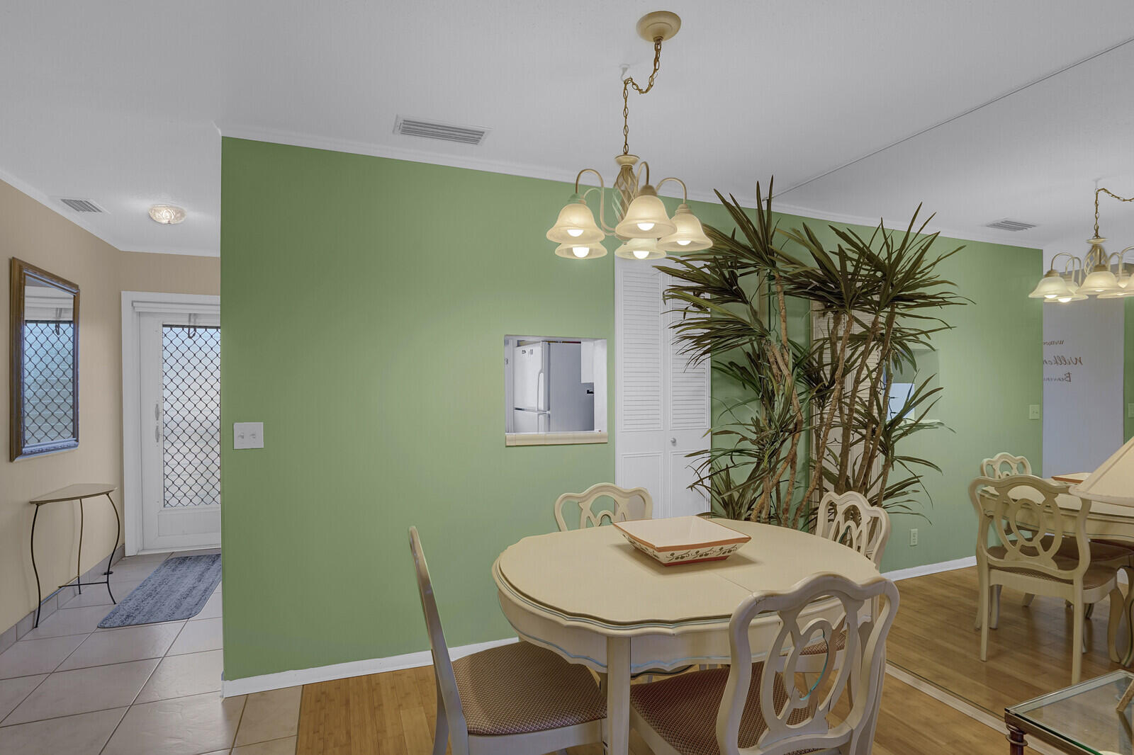2111 NE 1st Court 204
