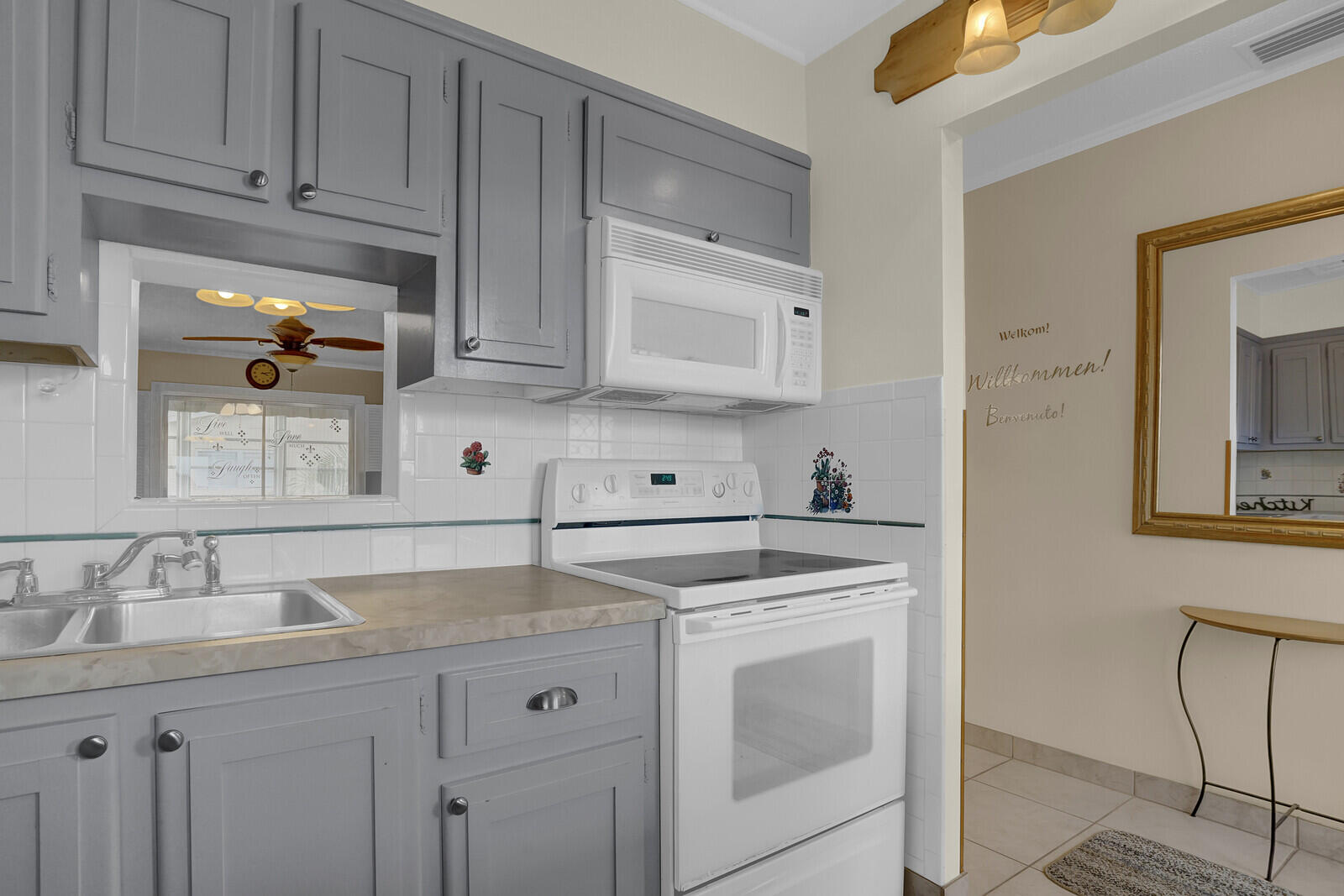 2111 NE 1st Court 204
