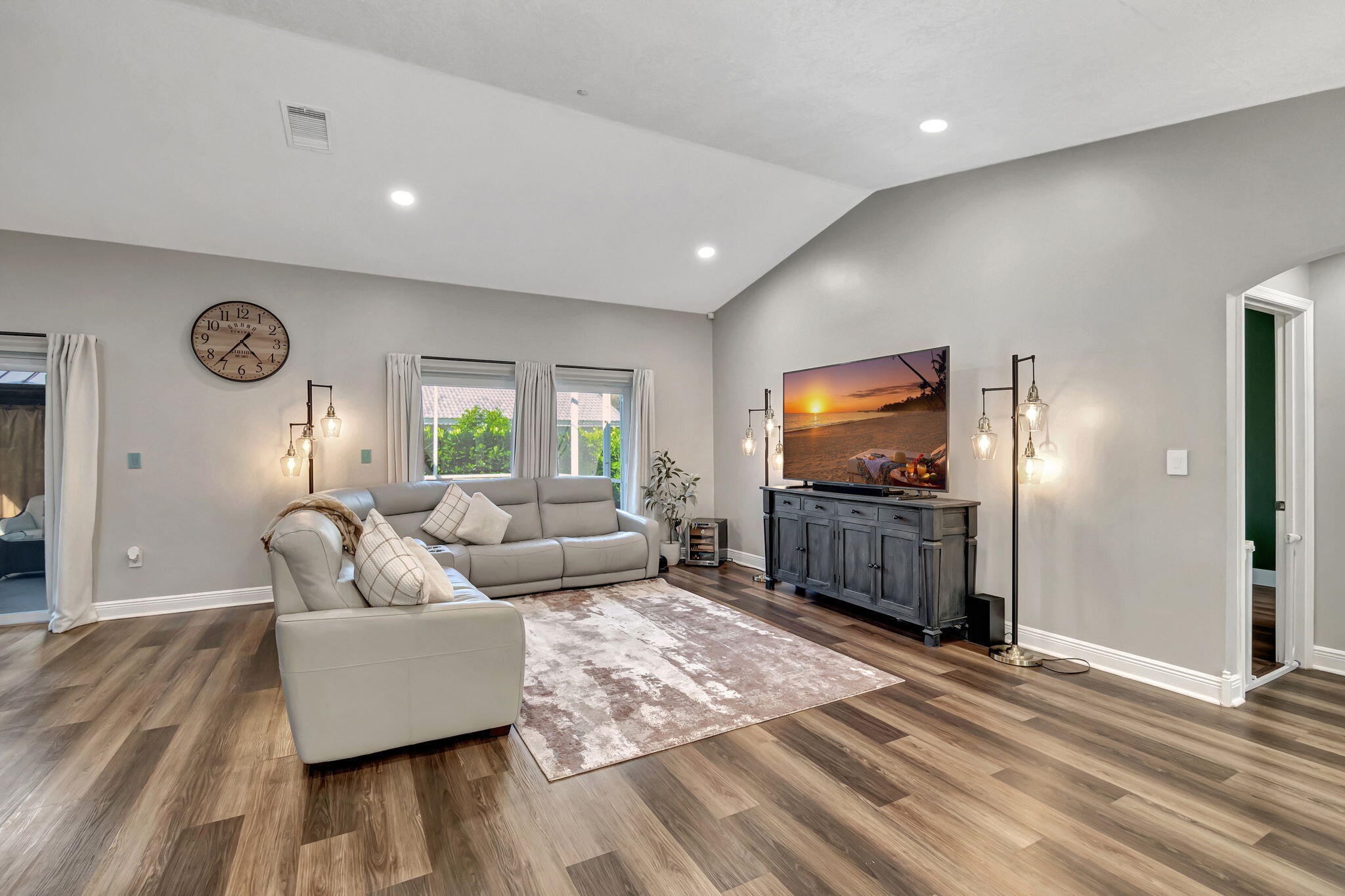 4493 NW 64th Street