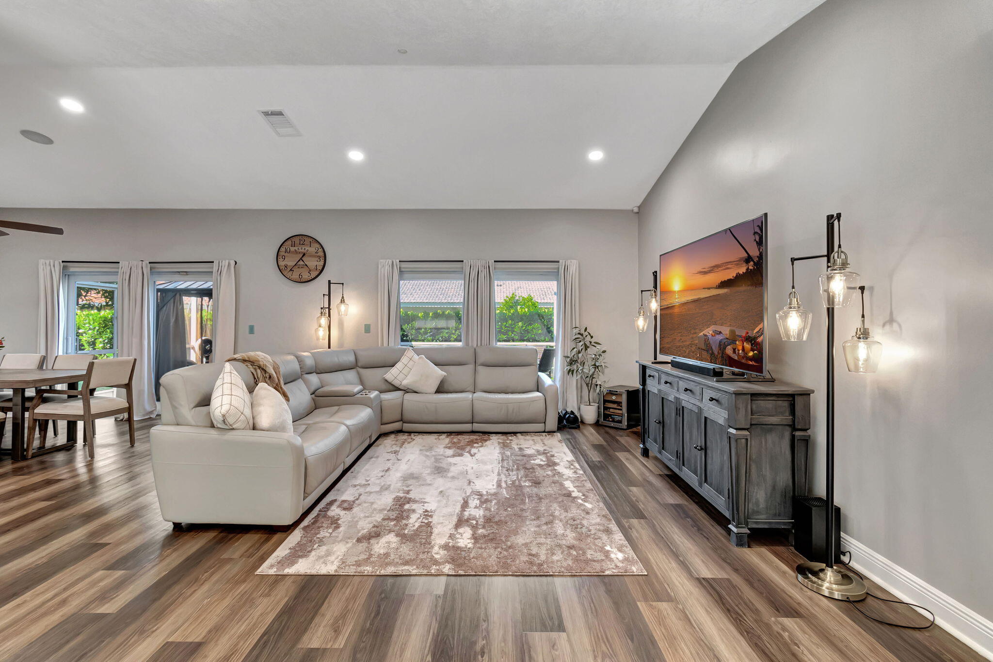 4493 NW 64th Street
