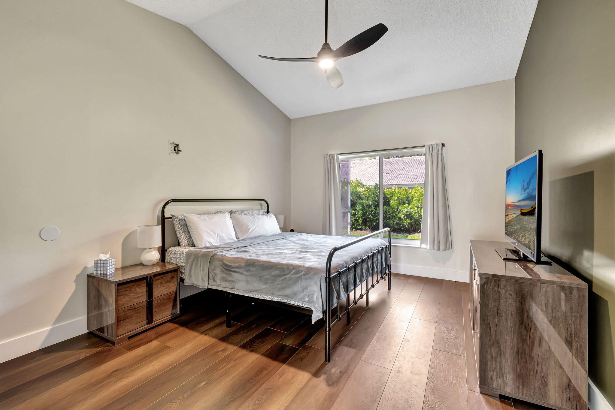 4493 NW 64th Street