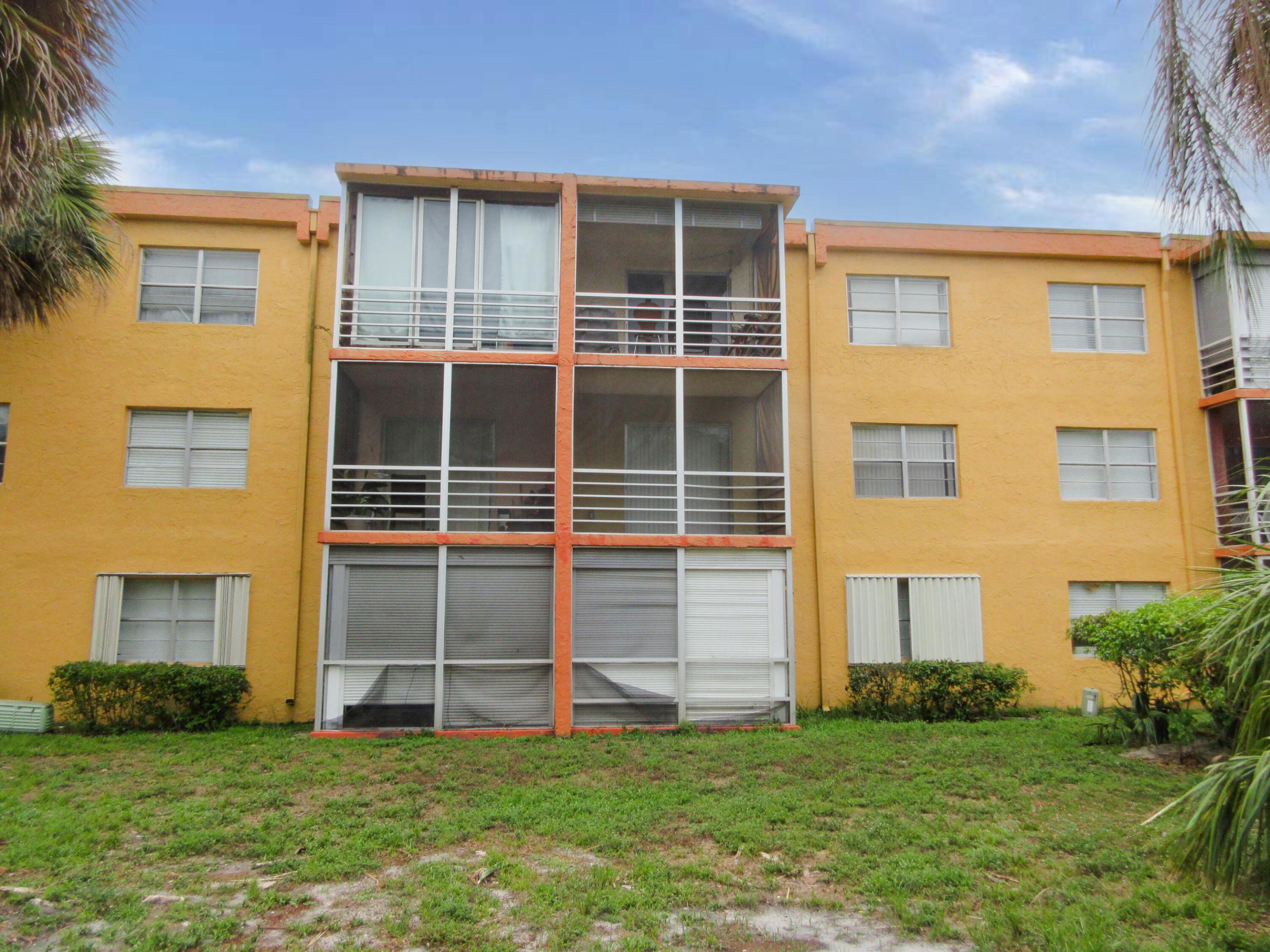 4314 NW 9th Avenue 5-2b