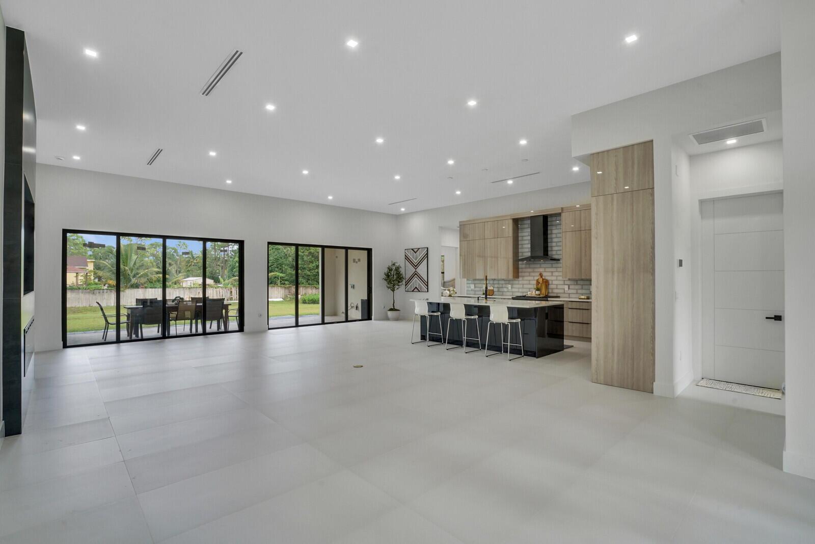 16965 Okeechobee Boulevard