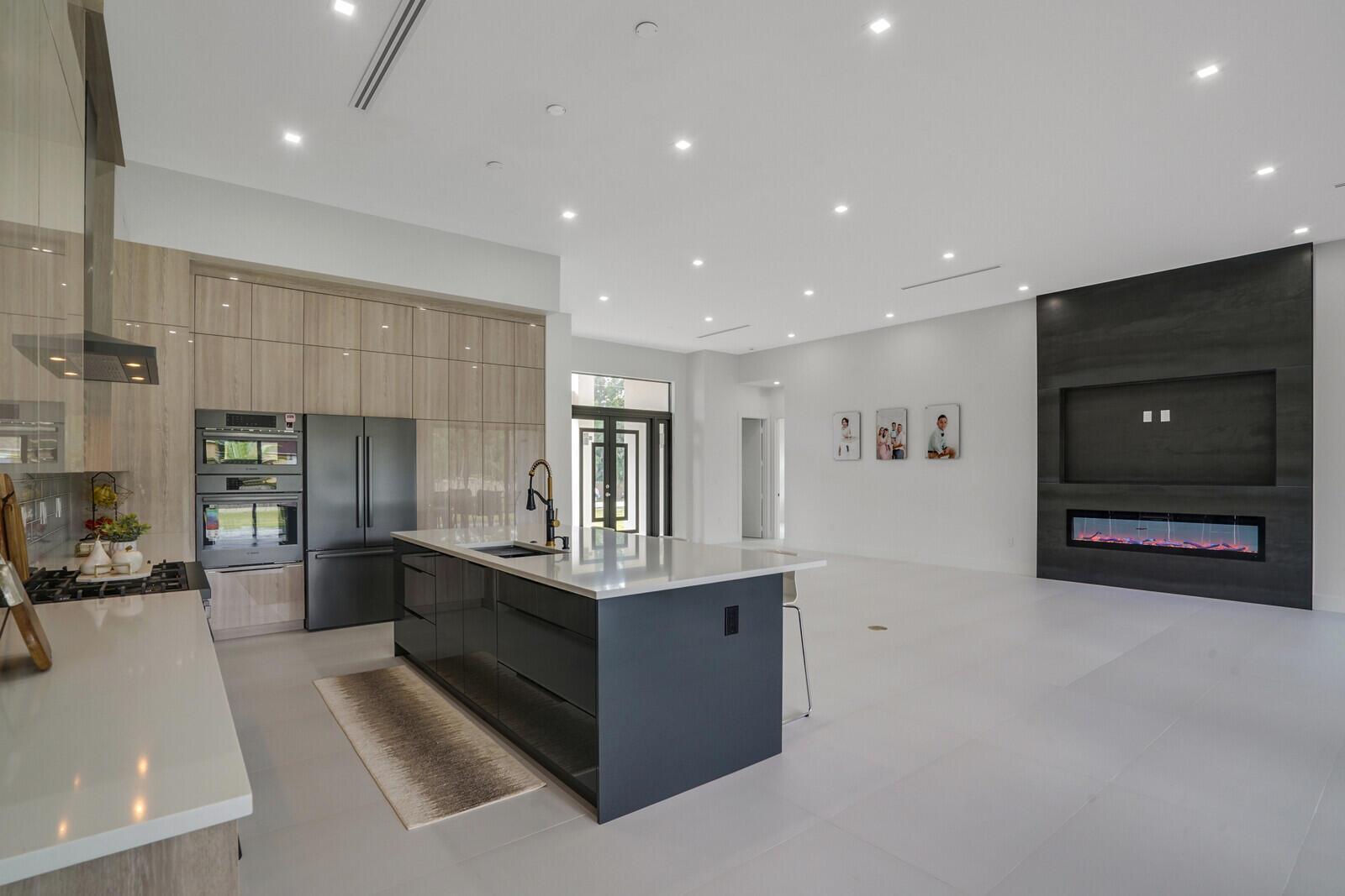 16965 Okeechobee Boulevard