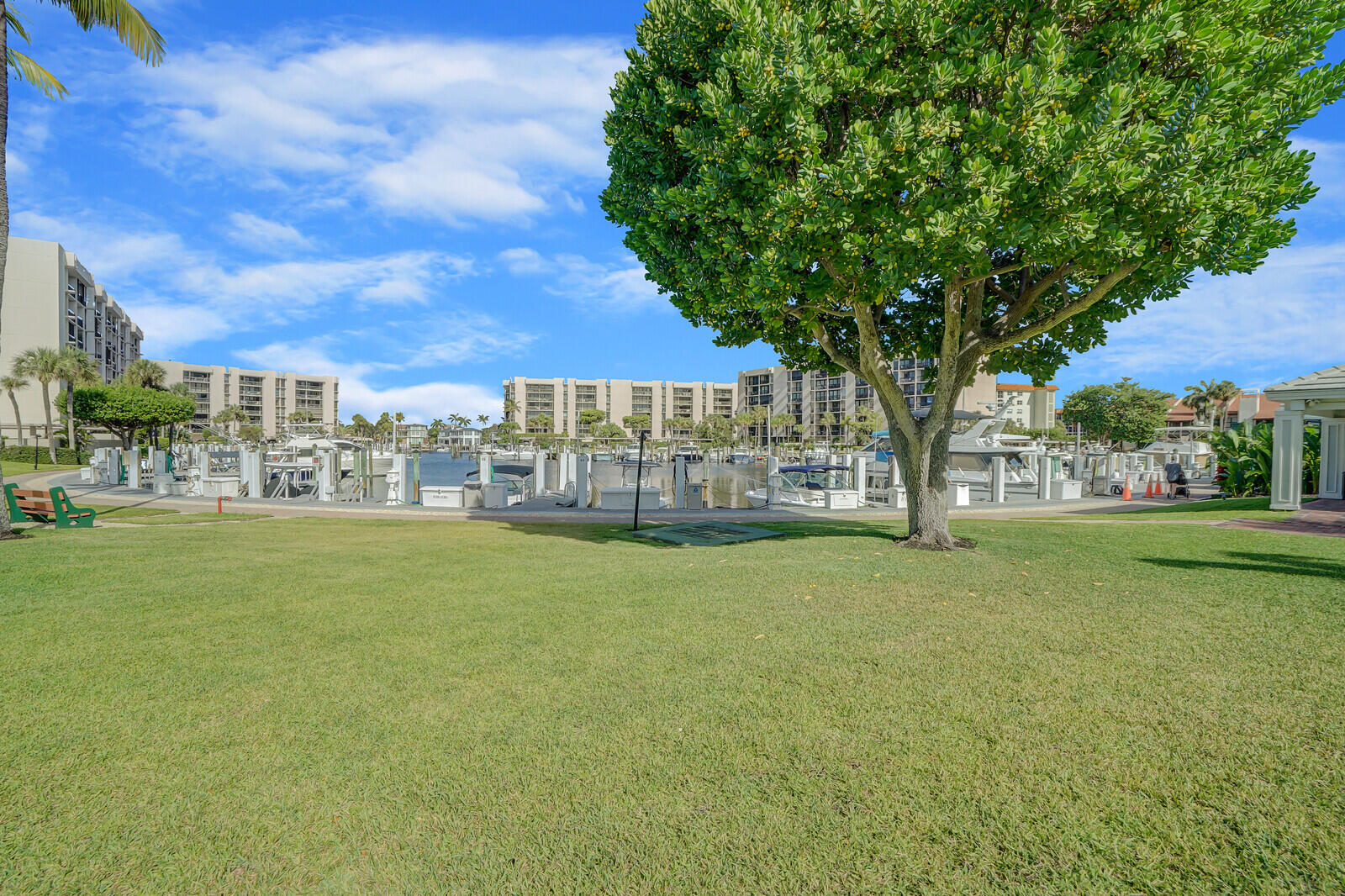 2697 N Ocean Boulevard F-202
