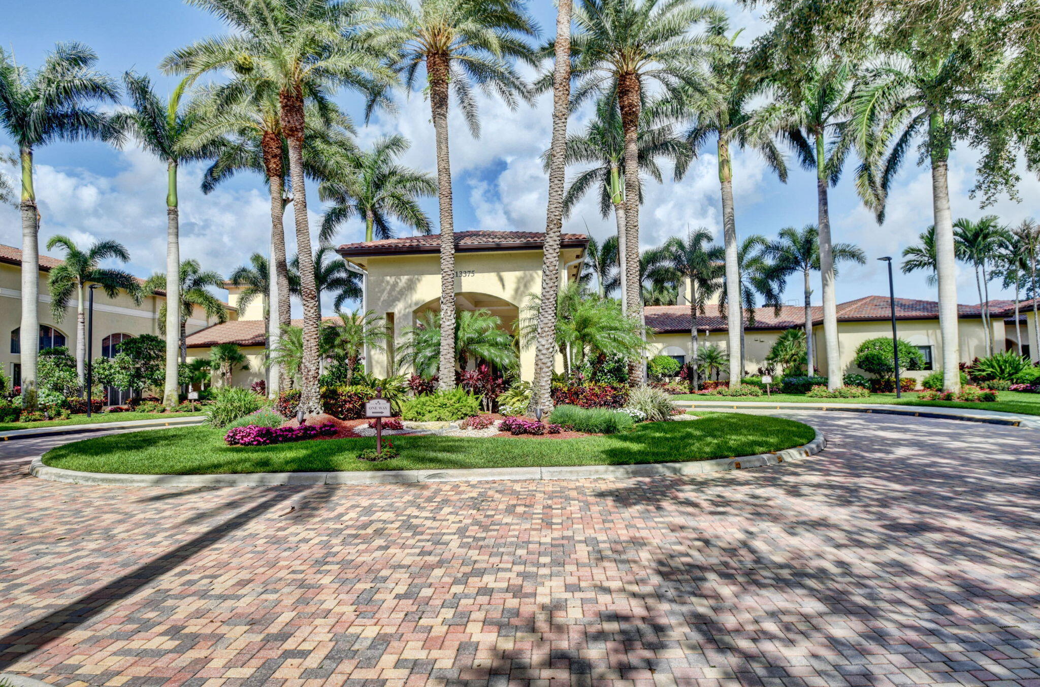 7249 Morocca Lake Drive