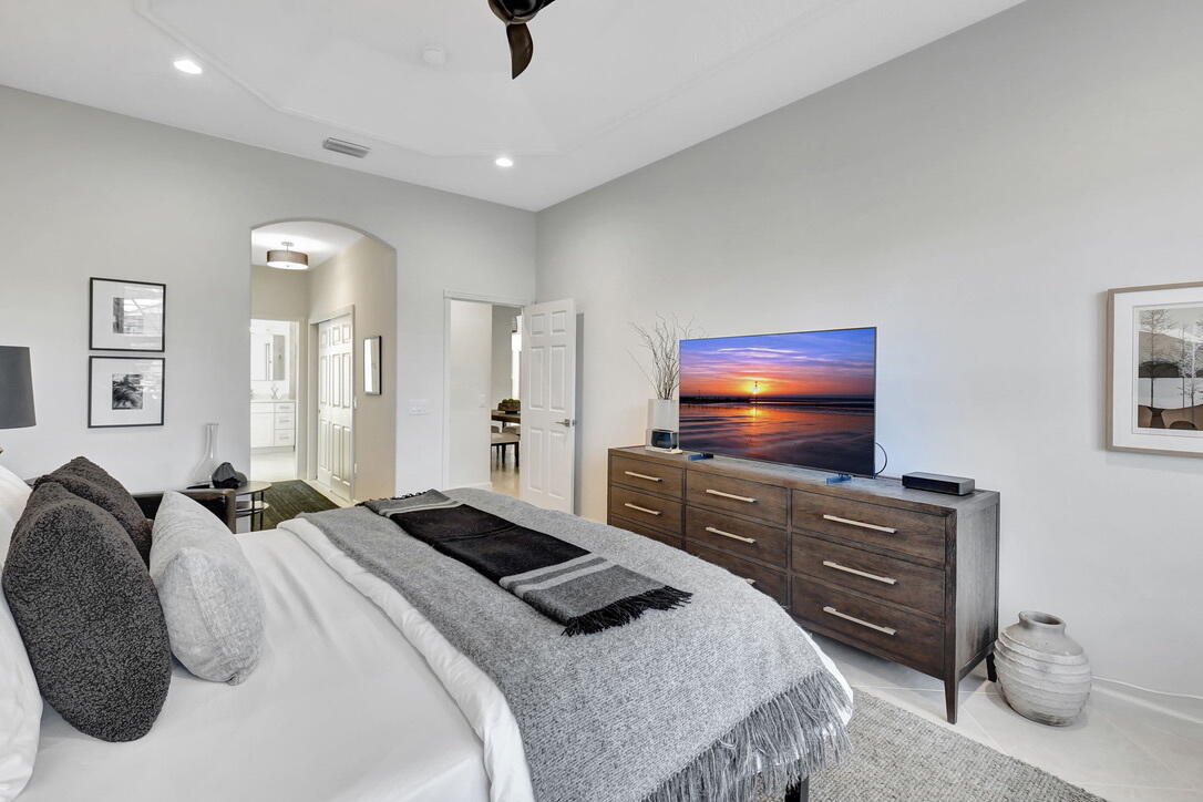 7249 Morocca Lake Drive