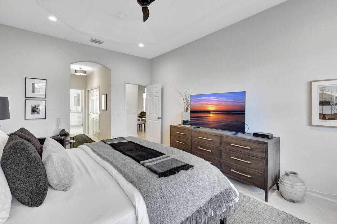 7249 Morocca Lake Drive