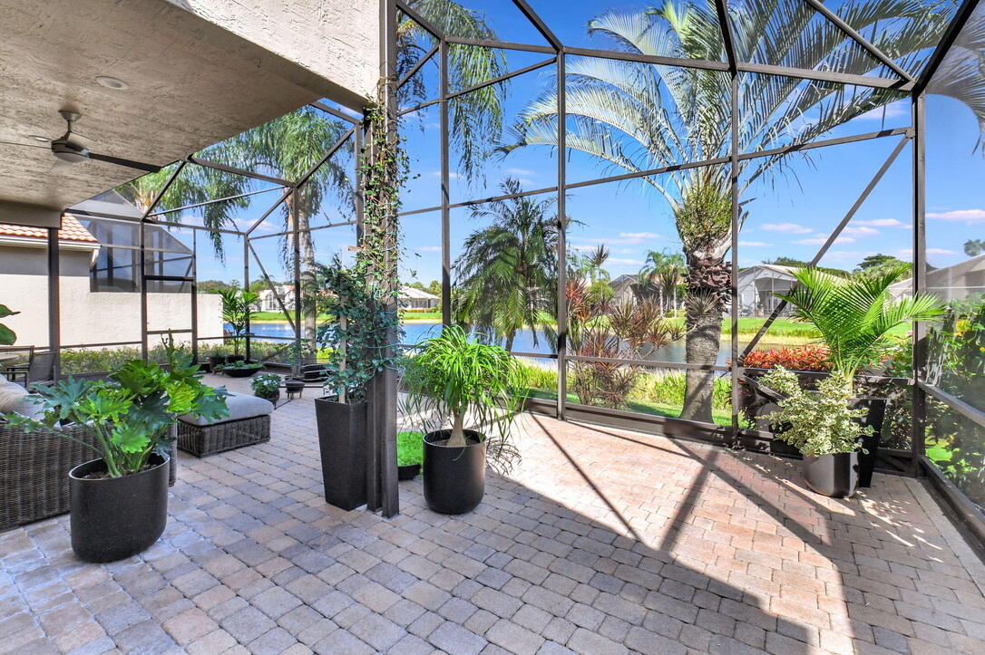 7249 Morocca Lake Drive