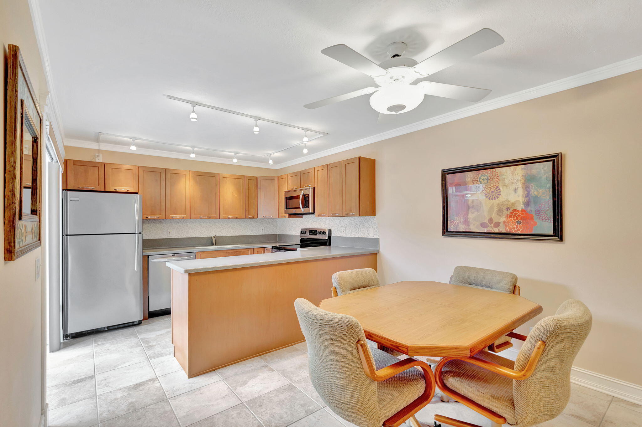 3889 Louis Drive