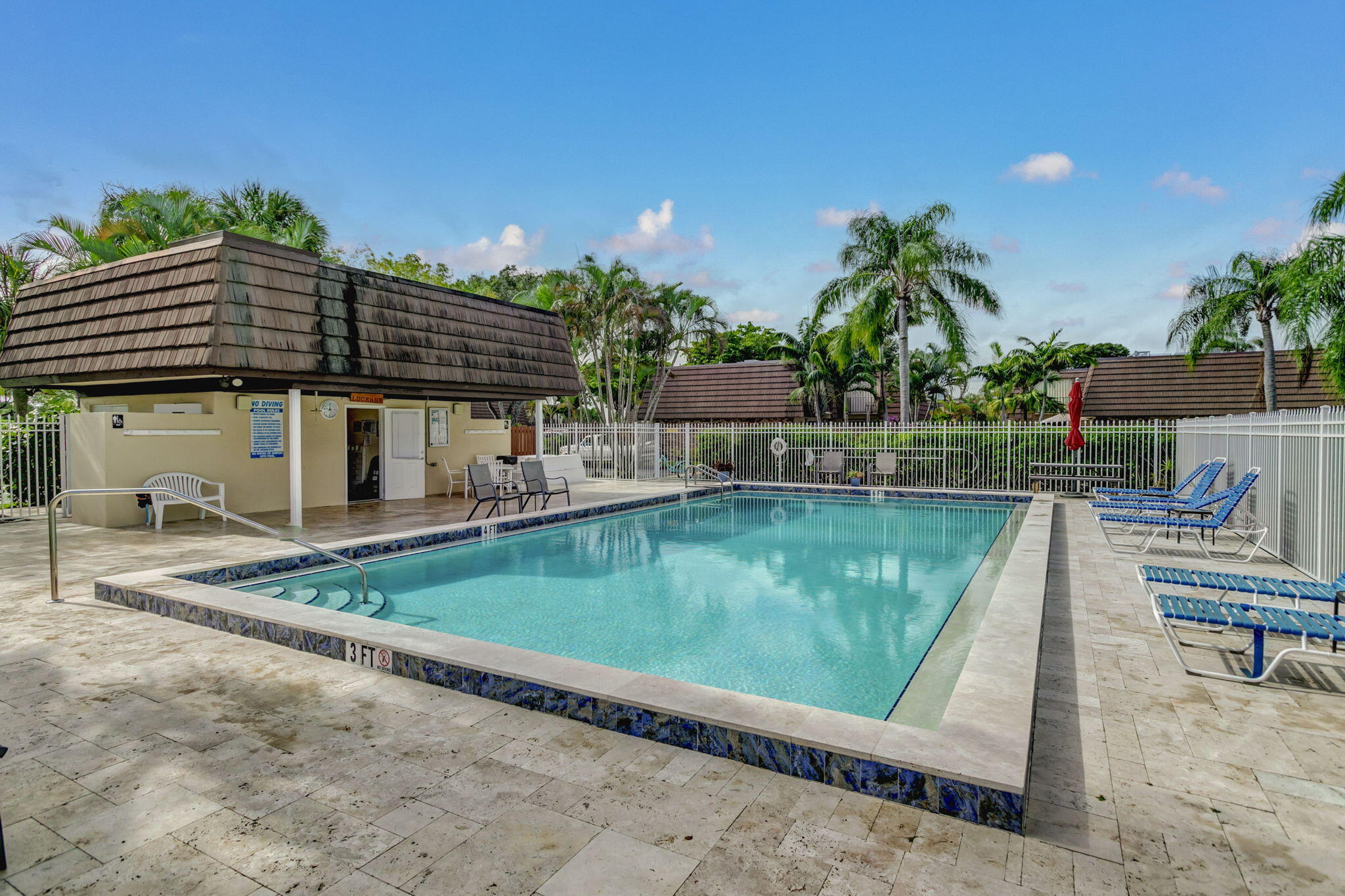 3889 Louis Drive