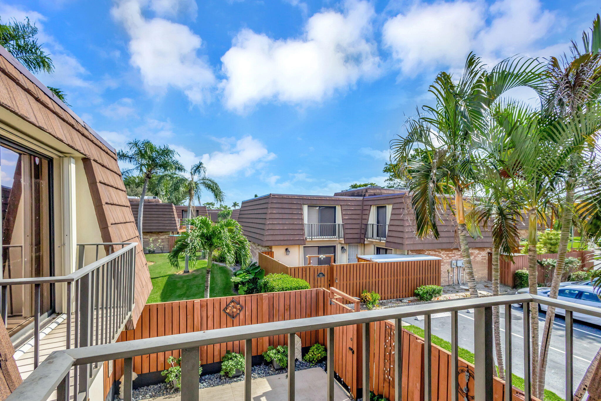 3889 Louis Drive