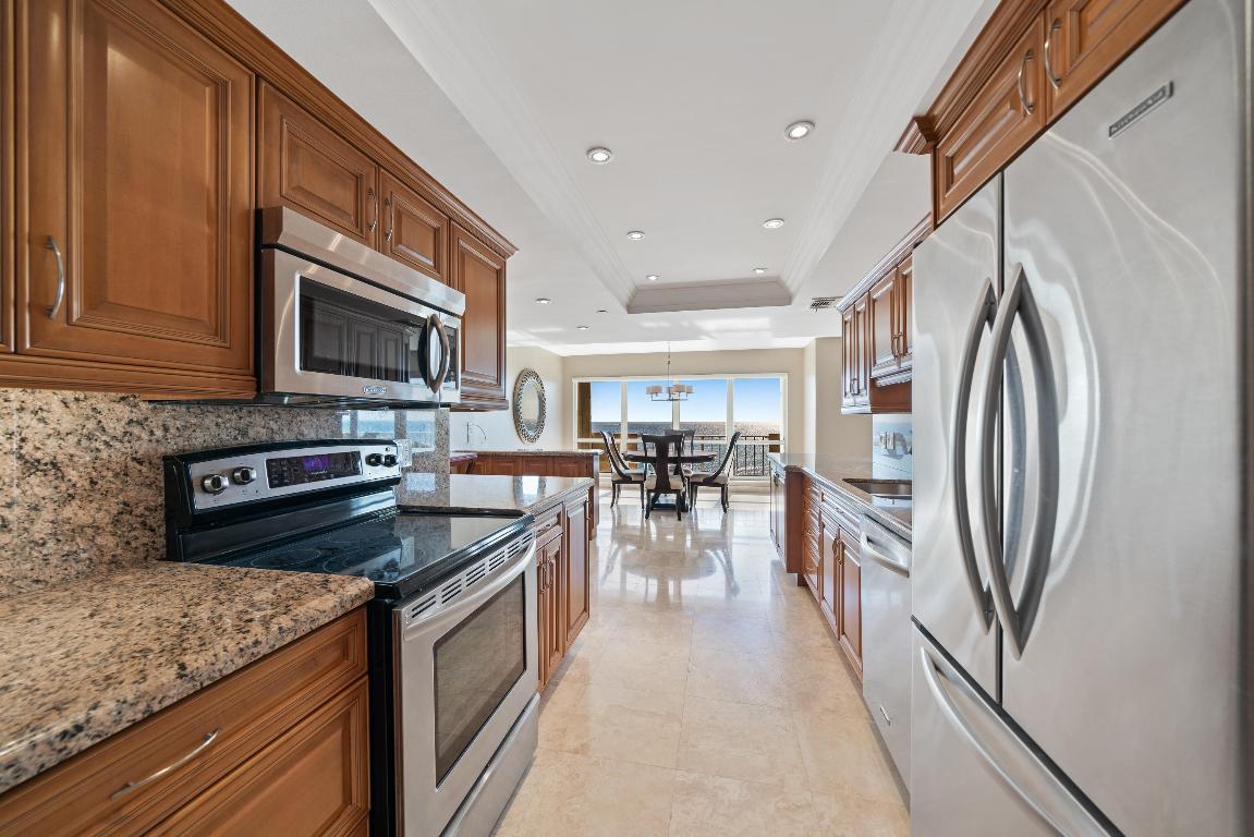 4301 N Ocean Boulevard 802