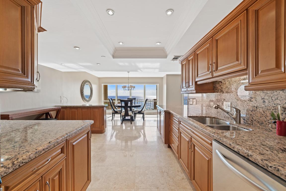 4301 N Ocean Boulevard 802