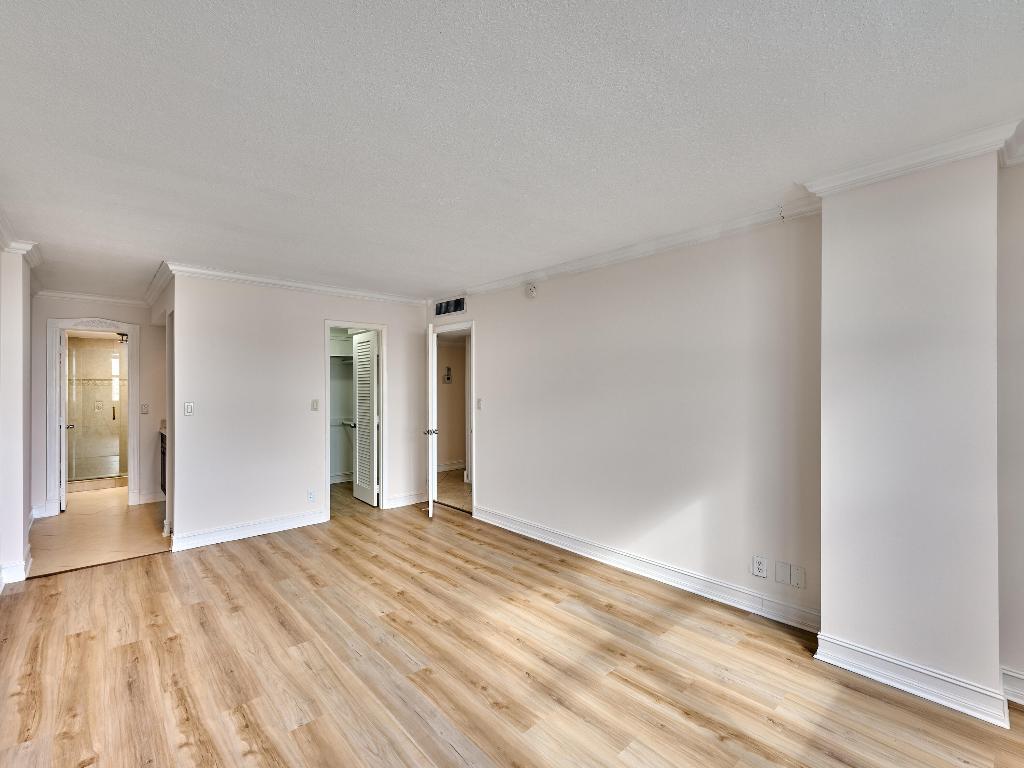 305 N Boulevard 1204