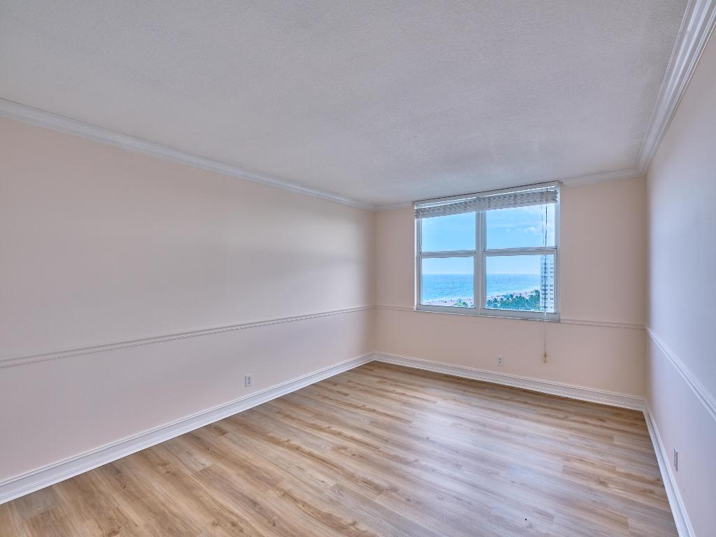 305 N Boulevard 1204