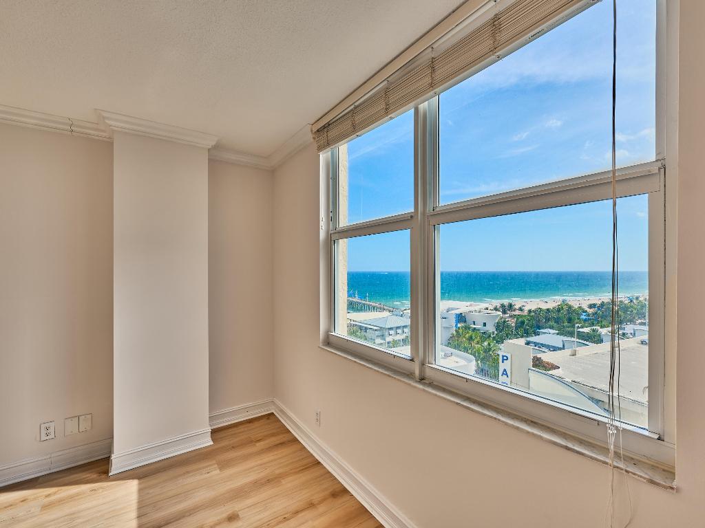 305 N Boulevard 1204