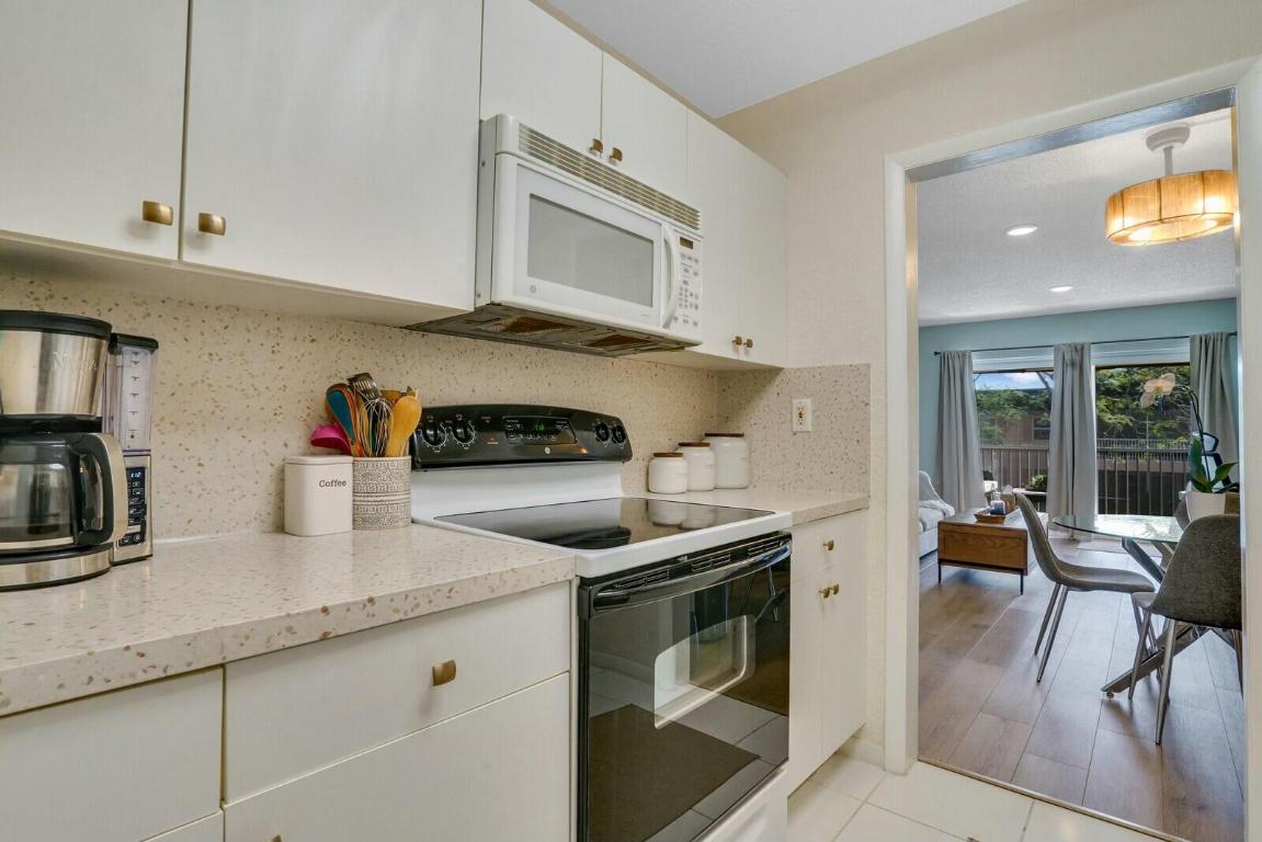 760 SE 2nd Avenue C203