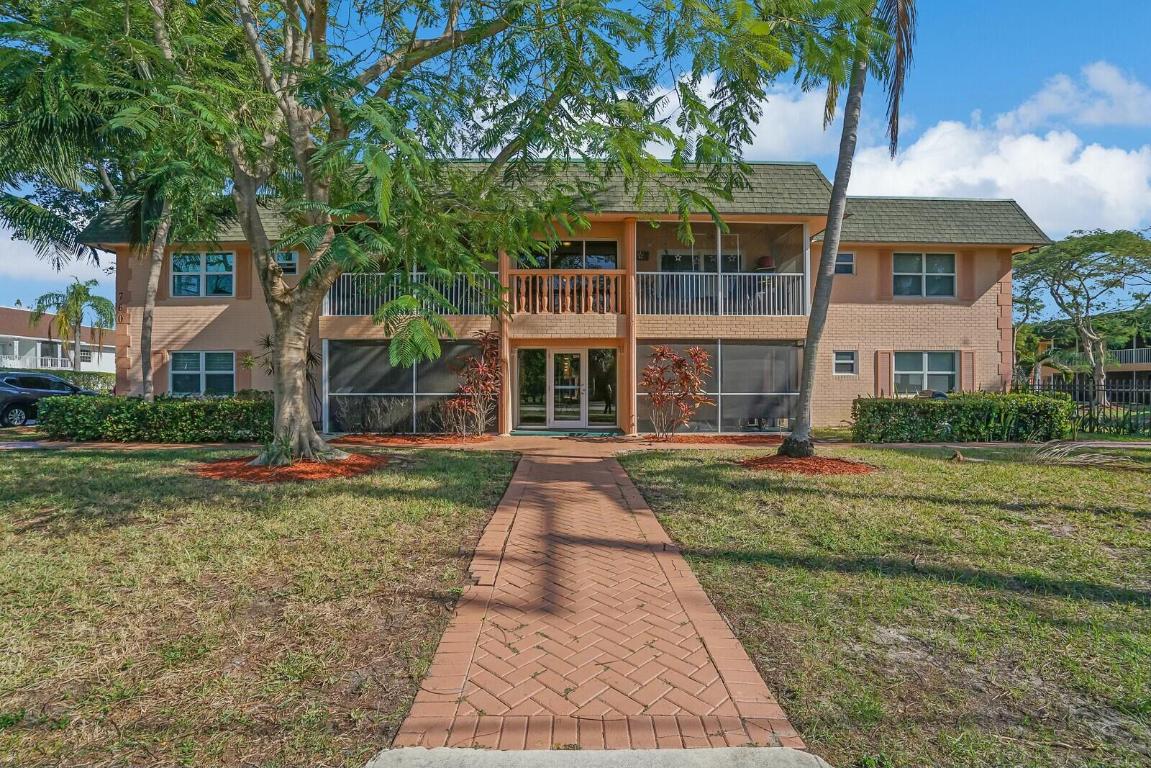 760 SE 2nd Avenue C203