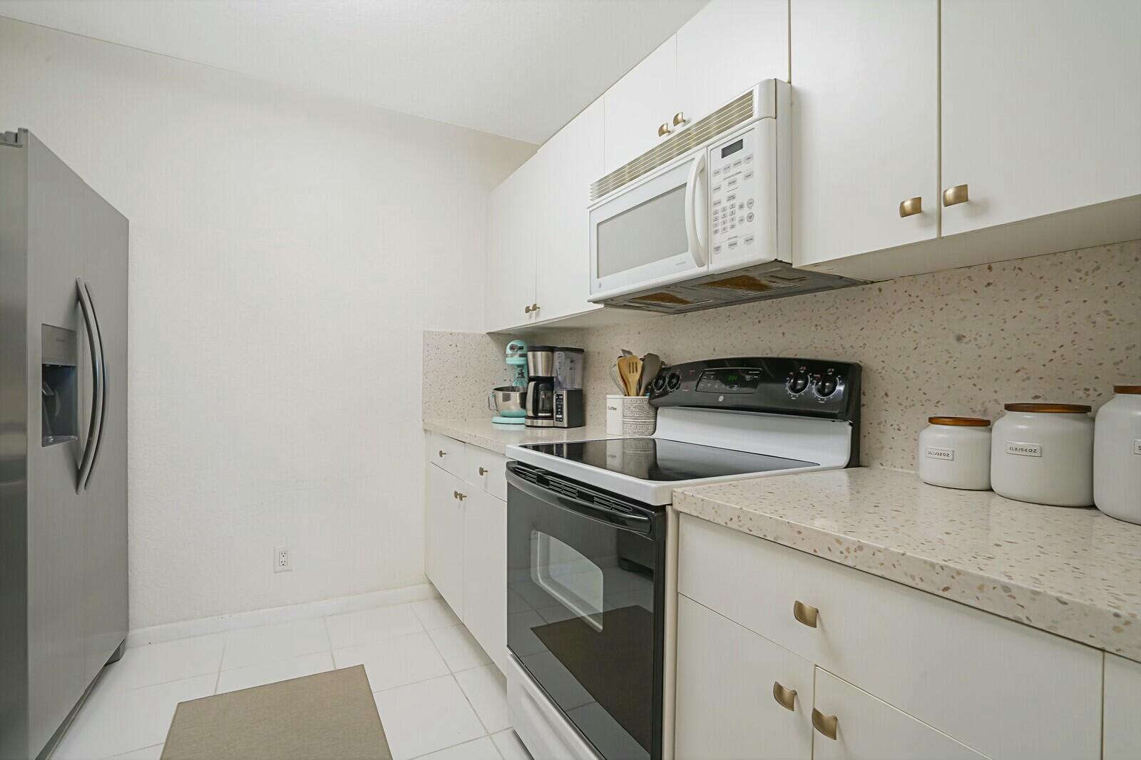 760 SE 2nd Avenue C203