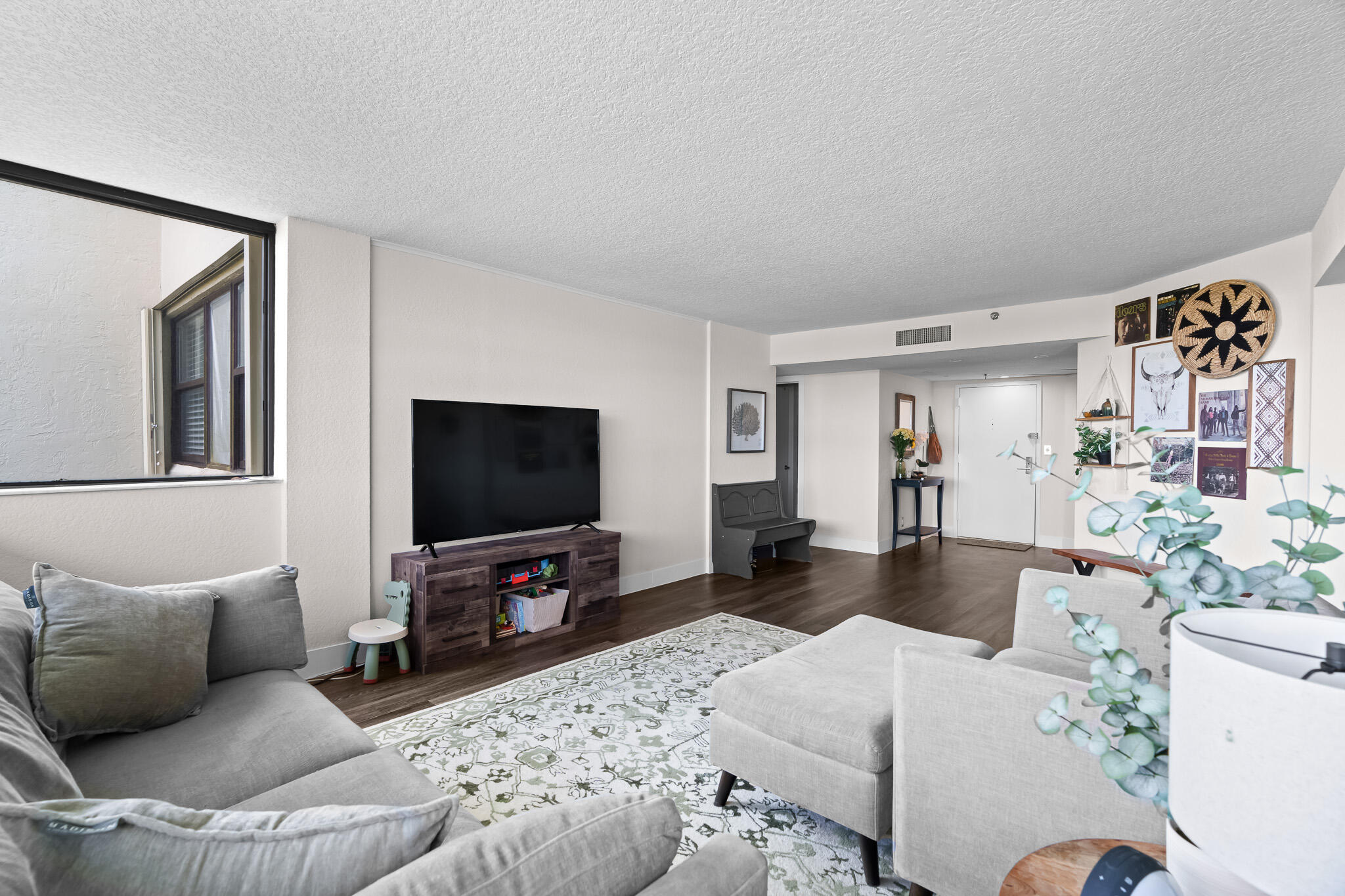 6463 La Costa Drive 304