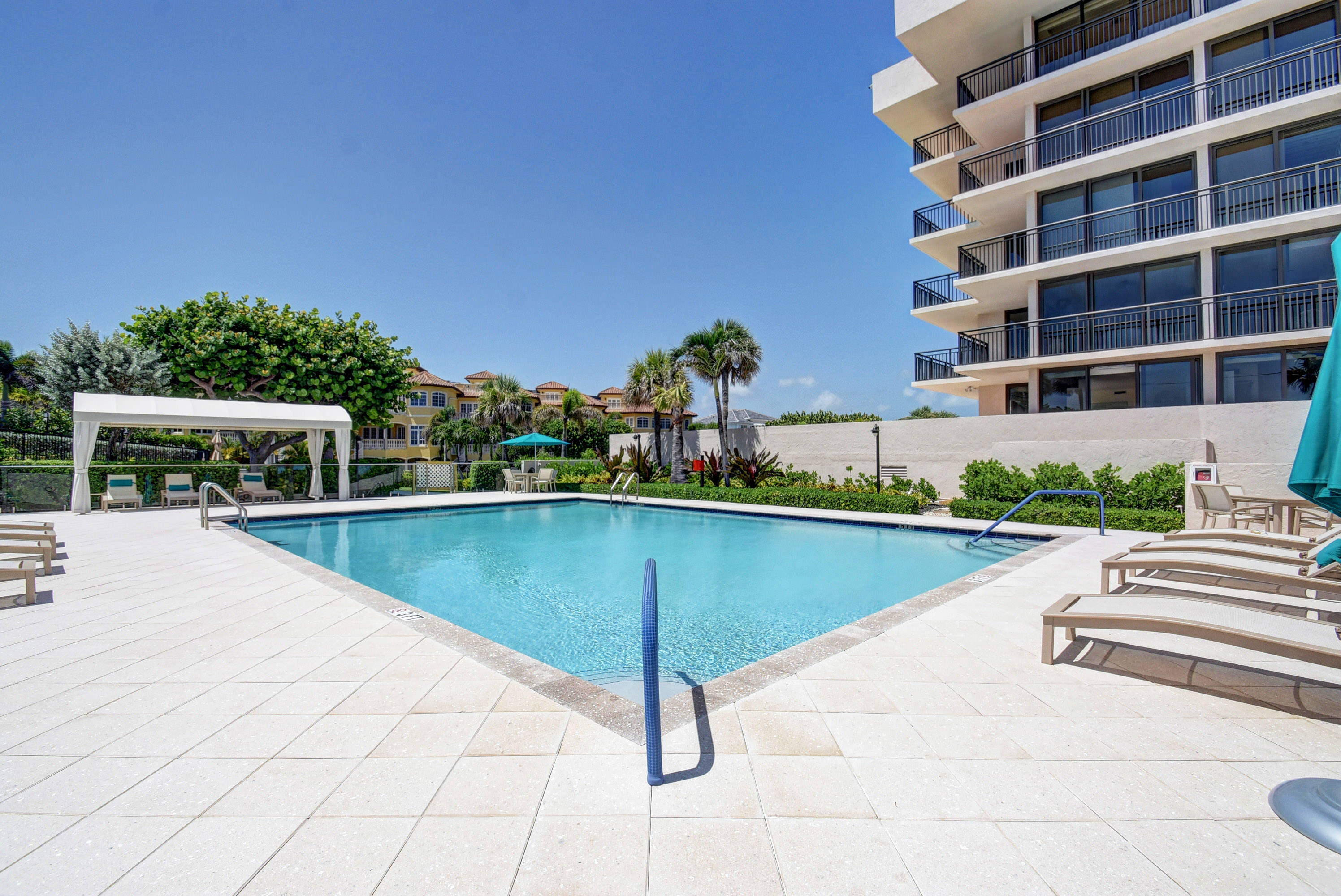 2687 N Ocean Boulevard 401-G