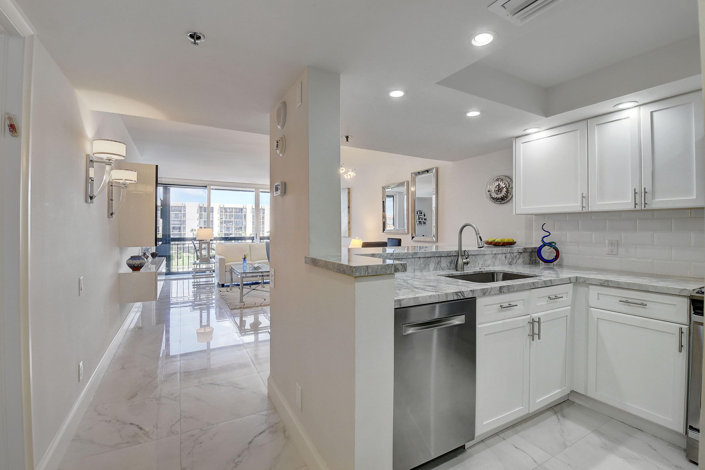 2687 N Ocean Boulevard 401-G
