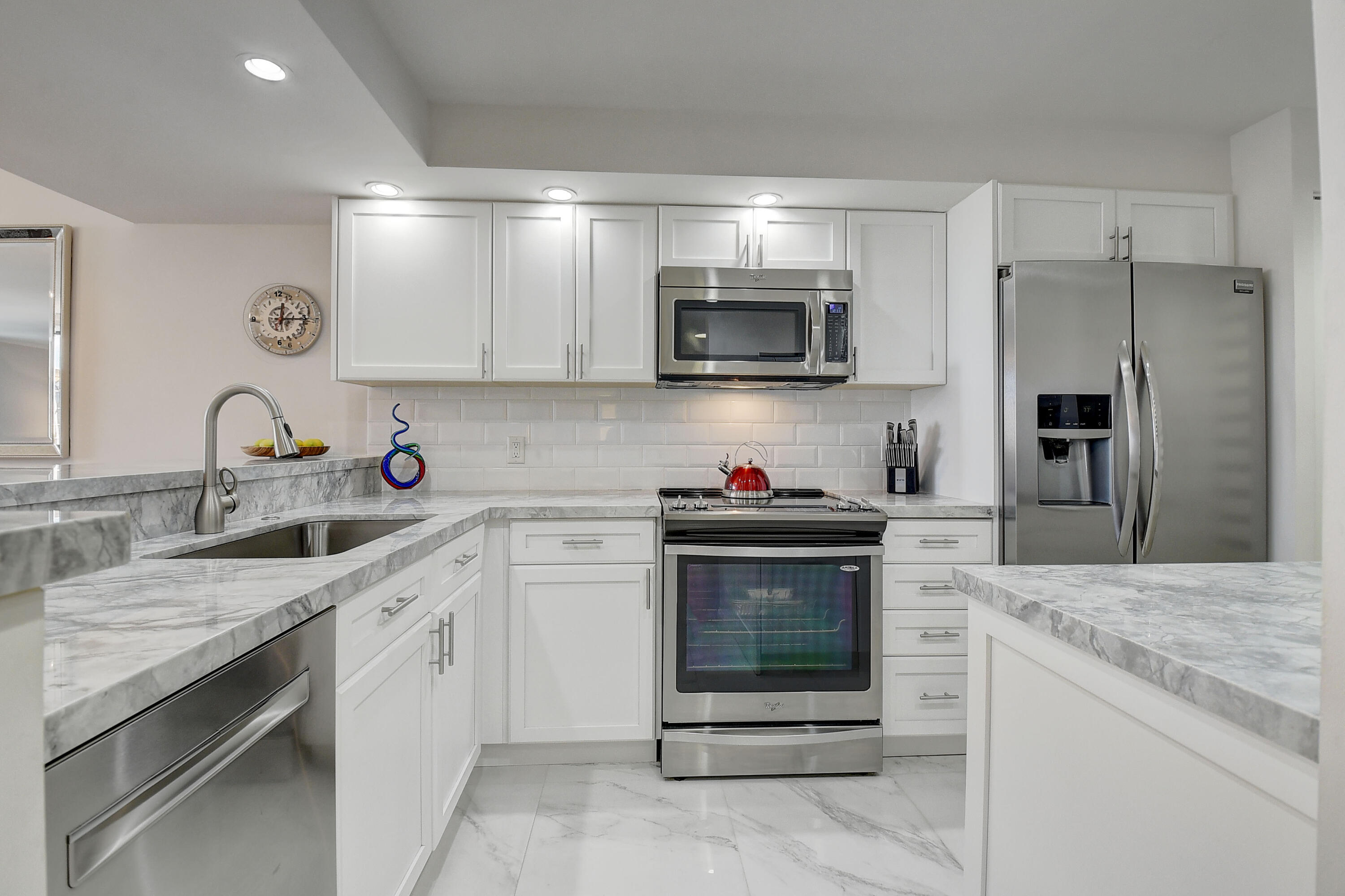 2687 N Ocean Boulevard 401-G