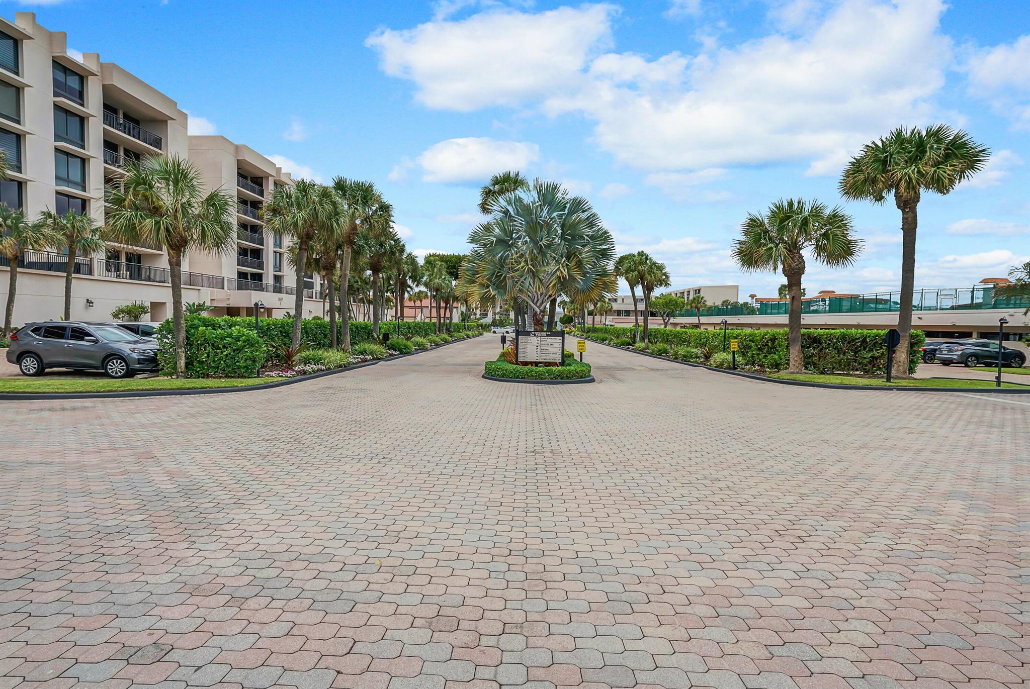 2667 N Ocean Boulevard I409