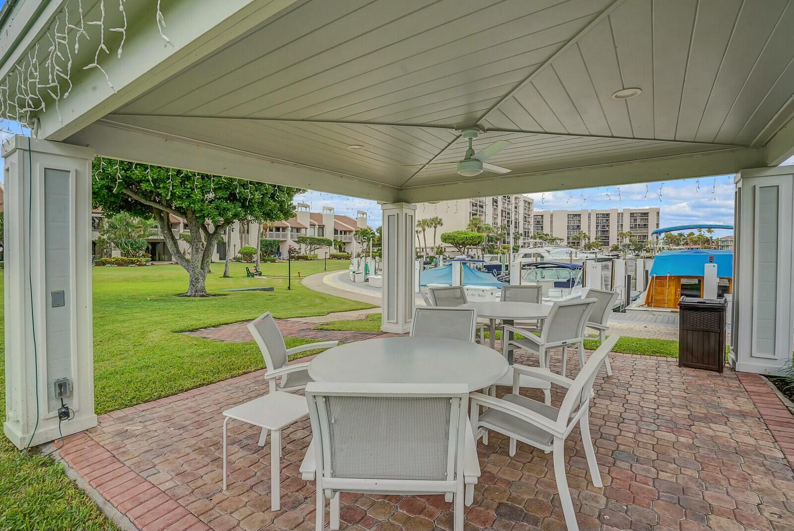 2667 N Ocean Boulevard I409
