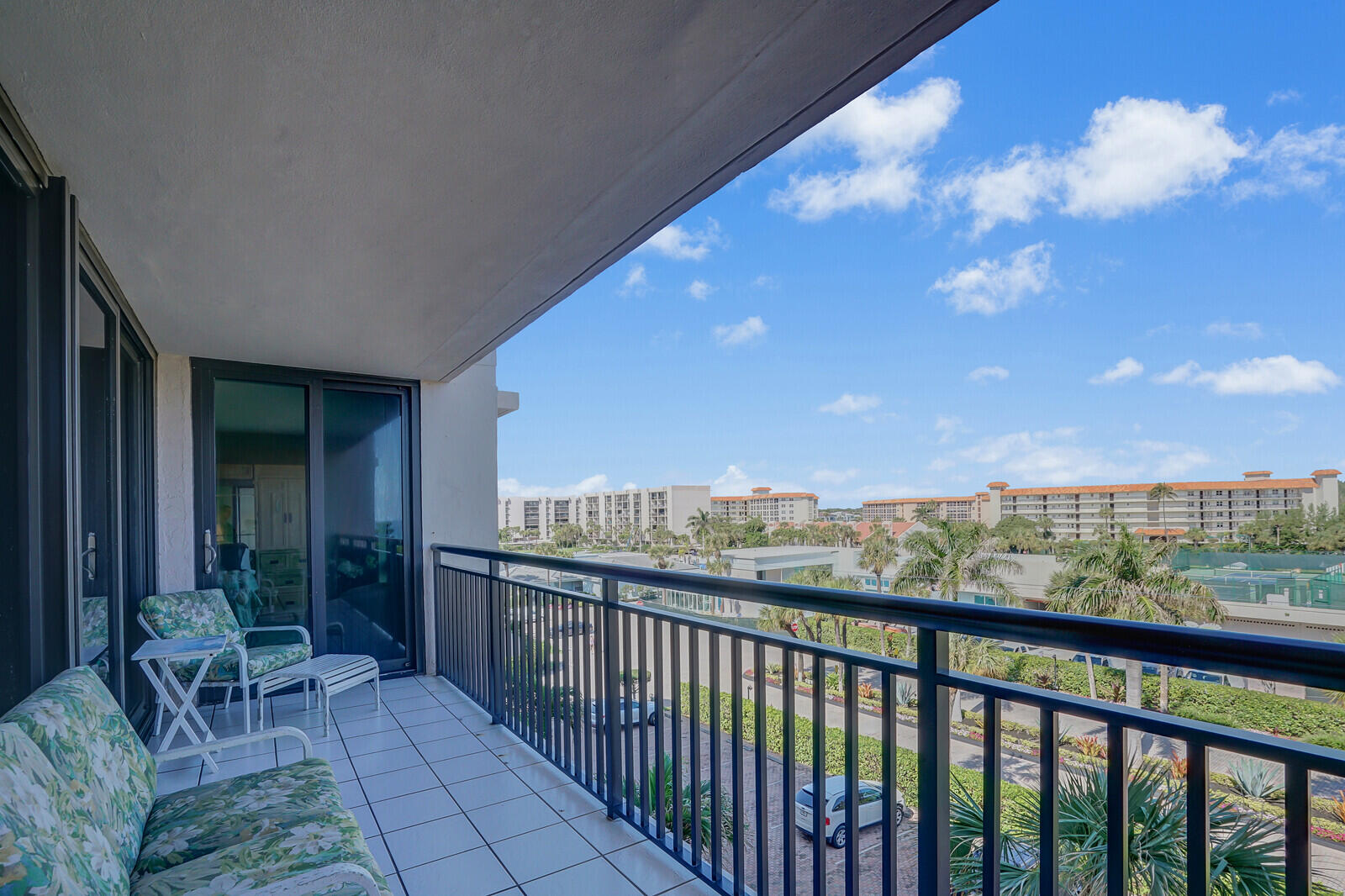 2667 N Ocean Boulevard I409