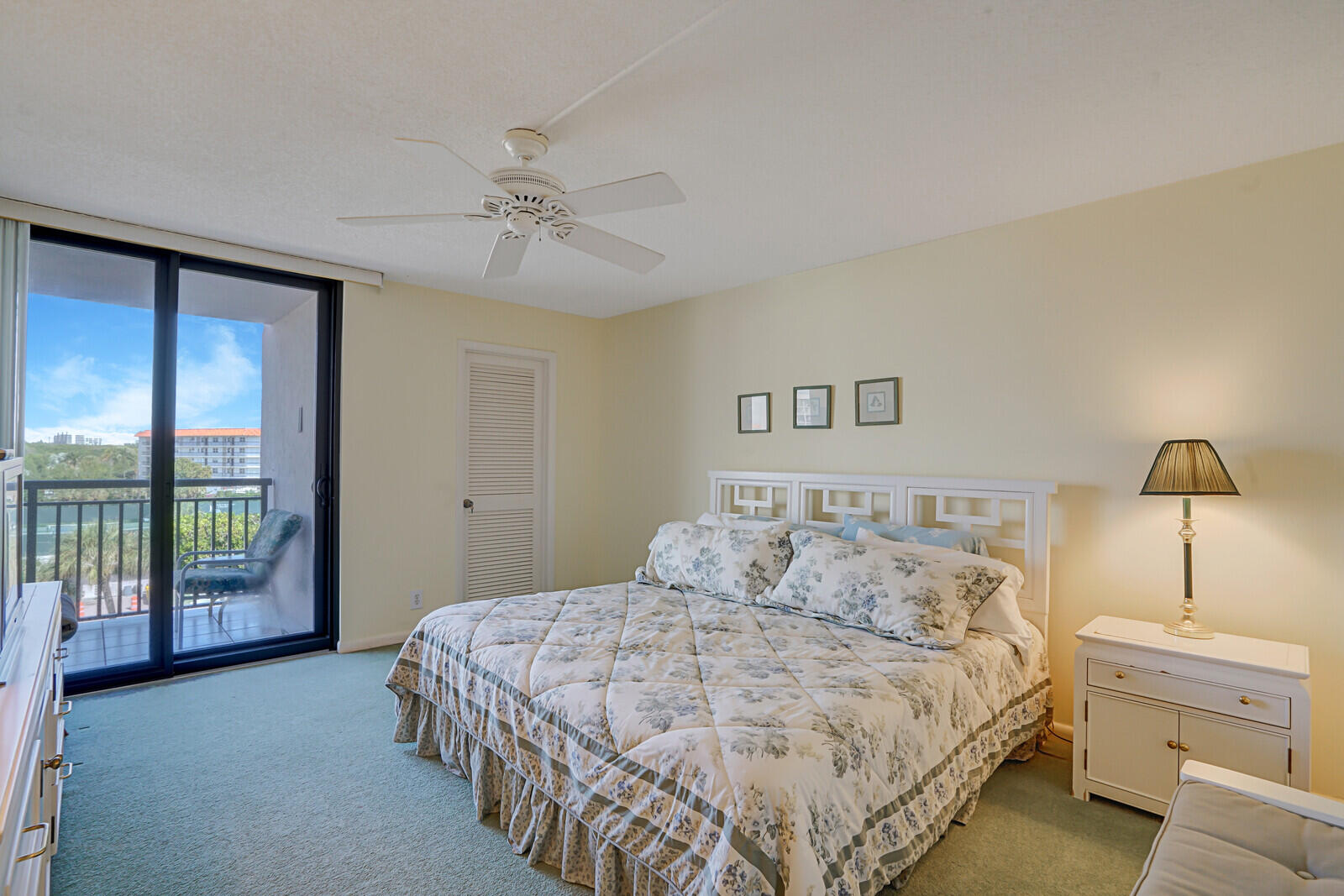 2667 N Ocean Boulevard I409