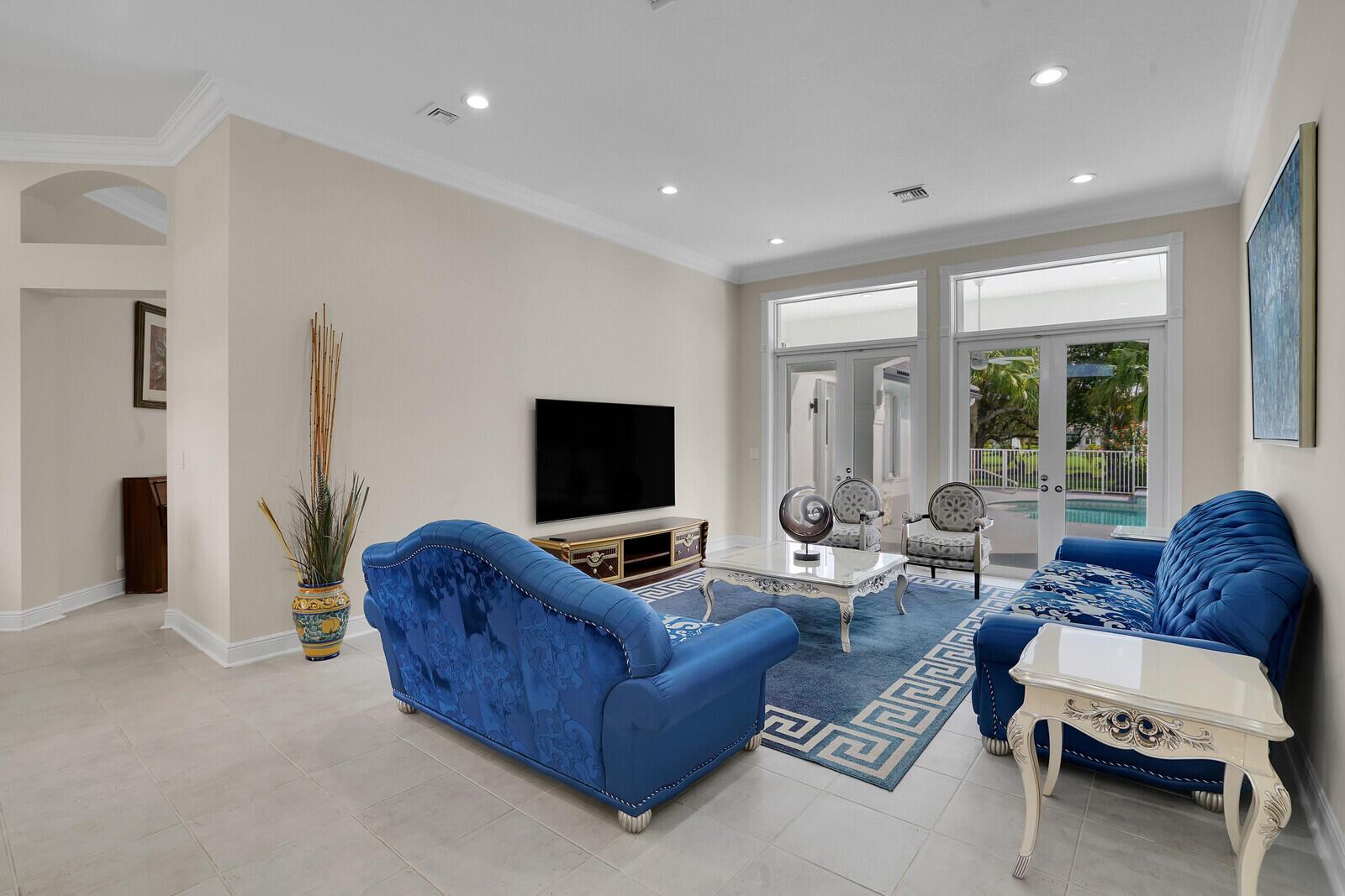 6282 NW 74th Terrace