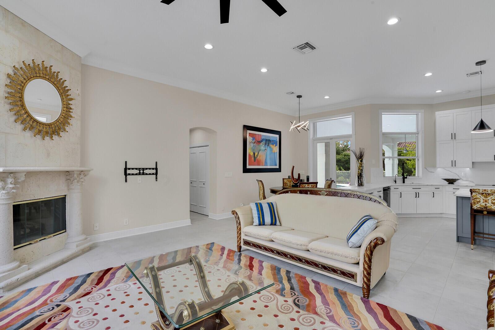 6282 NW 74th Terrace