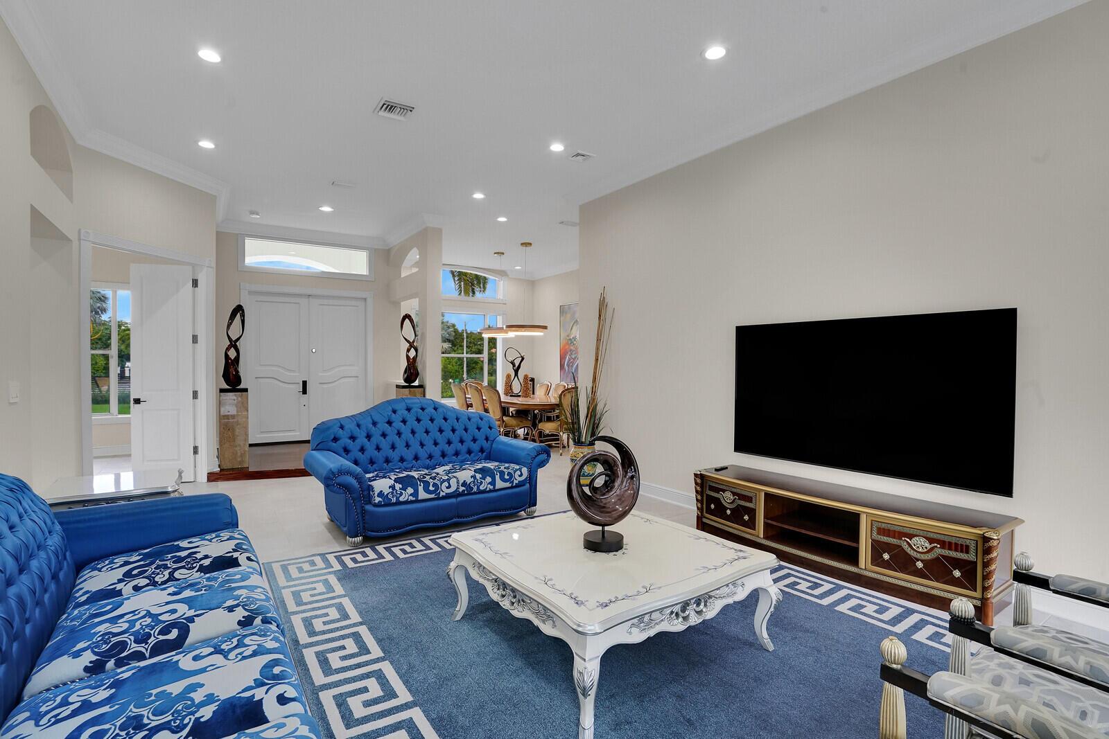 6282 NW 74th Terrace