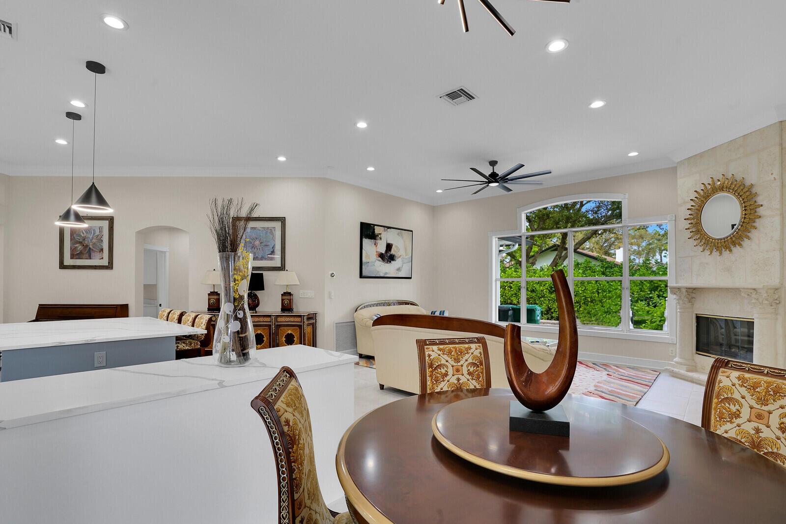 6282 NW 74th Terrace